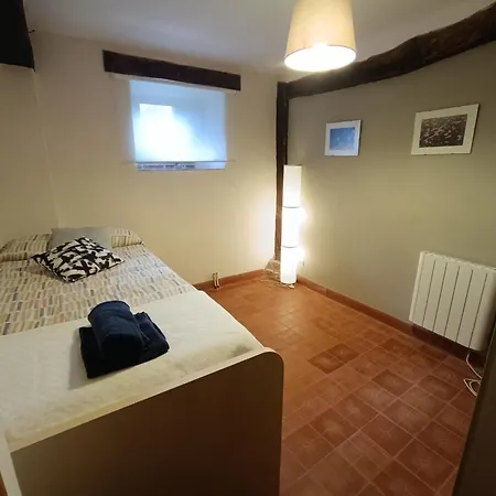 Vivienda Turistica La Magdalena Apartment *