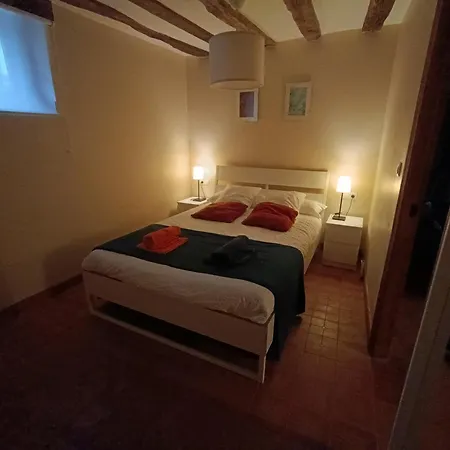 Vivienda Turistica La Magdalena Apartment *